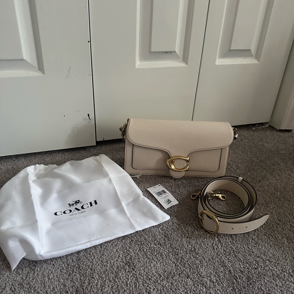 Coach Tabby 26 Bag in Chalk